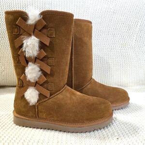 Koolaburra by Ugg triple bow boots 8W NEW
